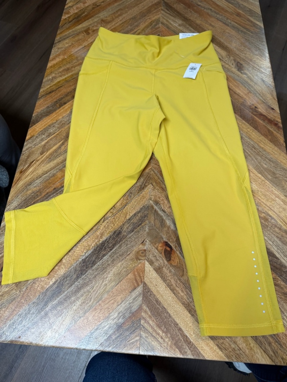 NWT Old Navy HIGH-RISE CROPPED LEGGINGS Sz MP CRISP YELLOW COLOR STRETCHY SEXY!